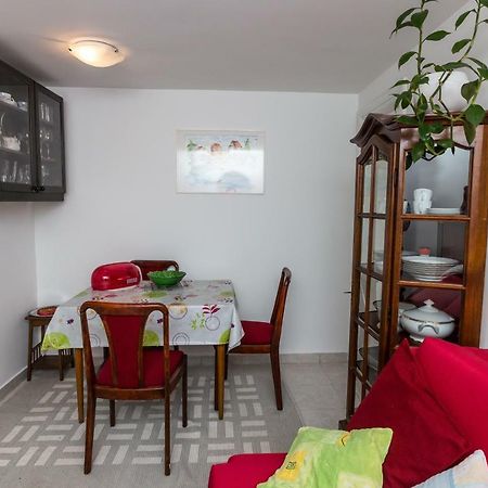 Apartment Nada Medveja Ловран Екстериор снимка