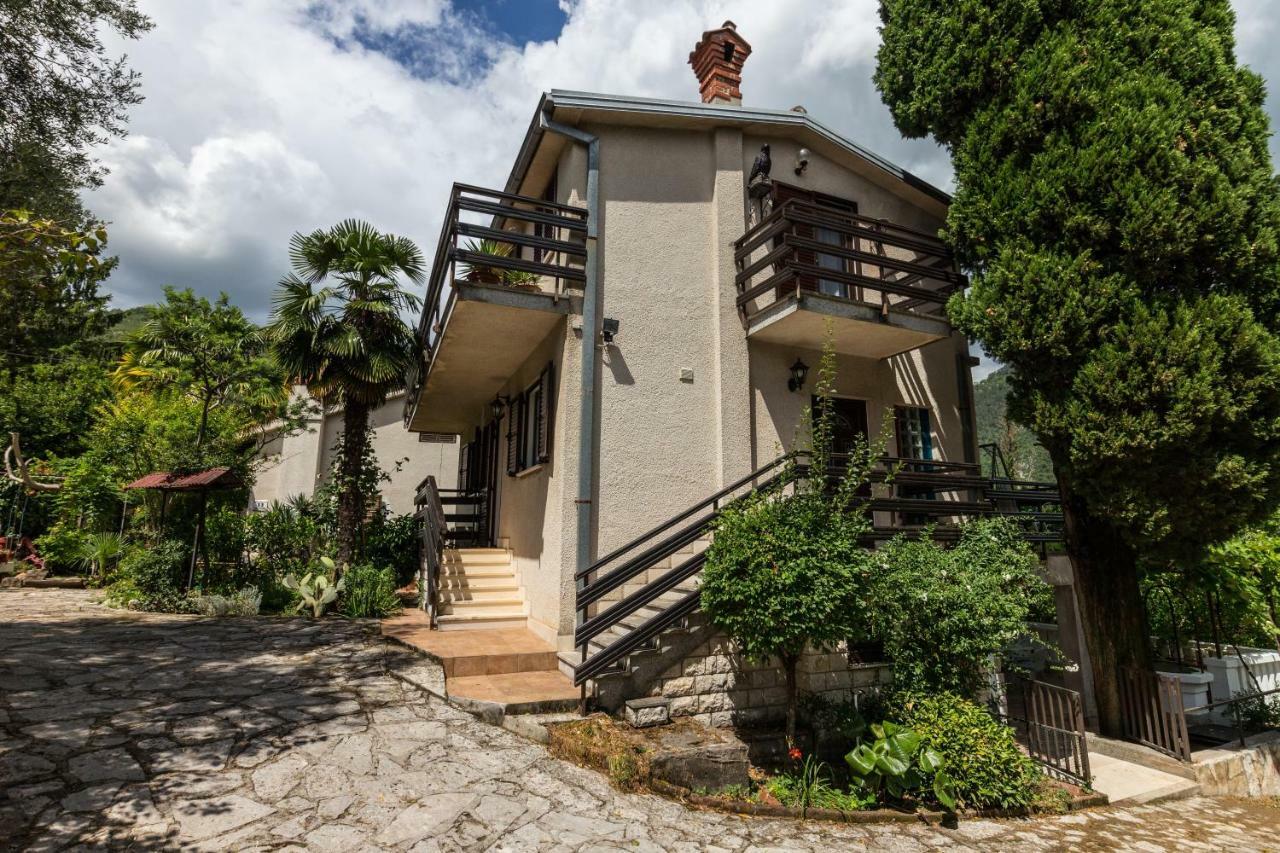 Apartment Nada Medveja Ловран Екстериор снимка